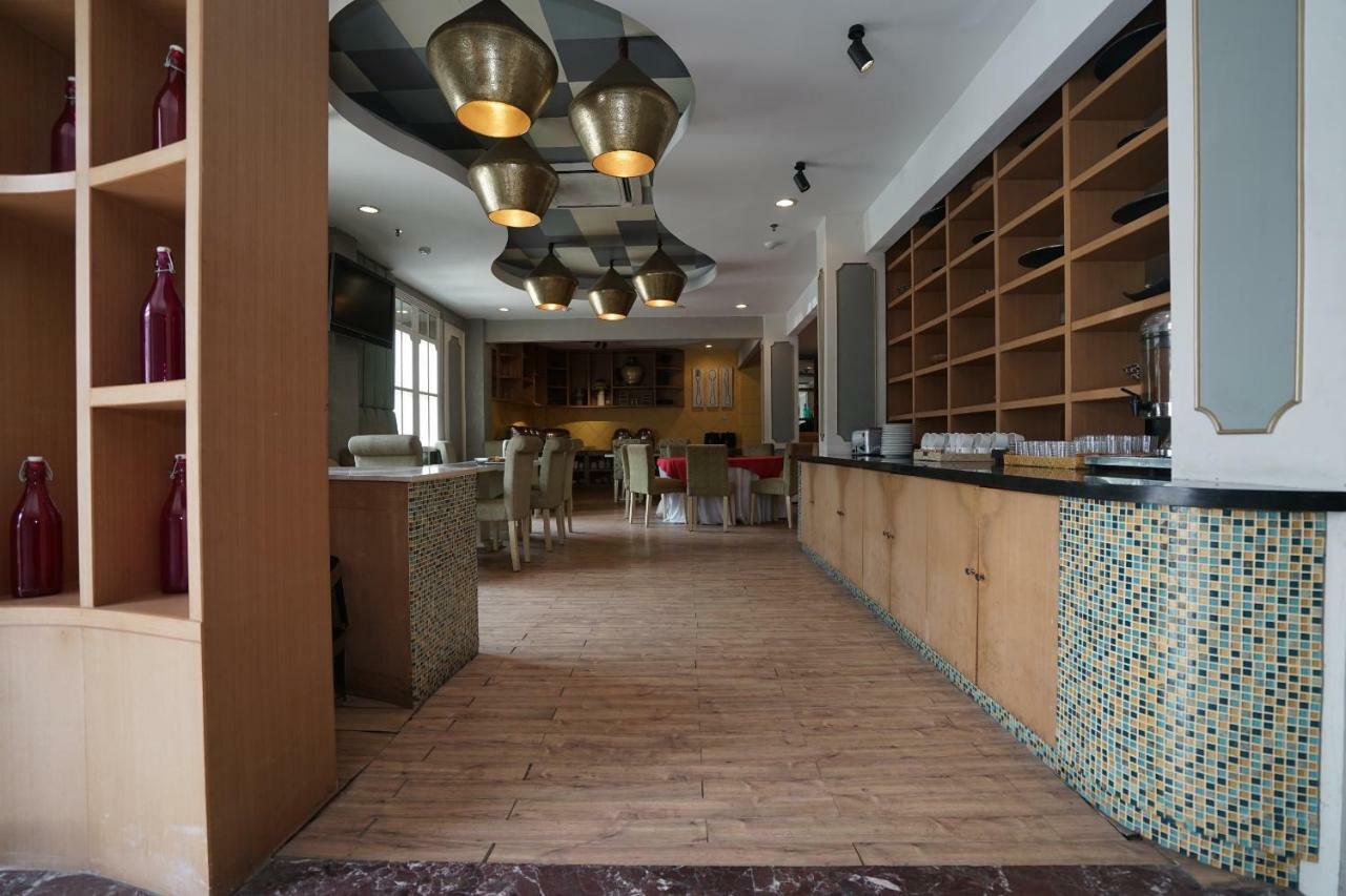 Capital O 1128 Hotel Imara Palembang Kültér fotó
