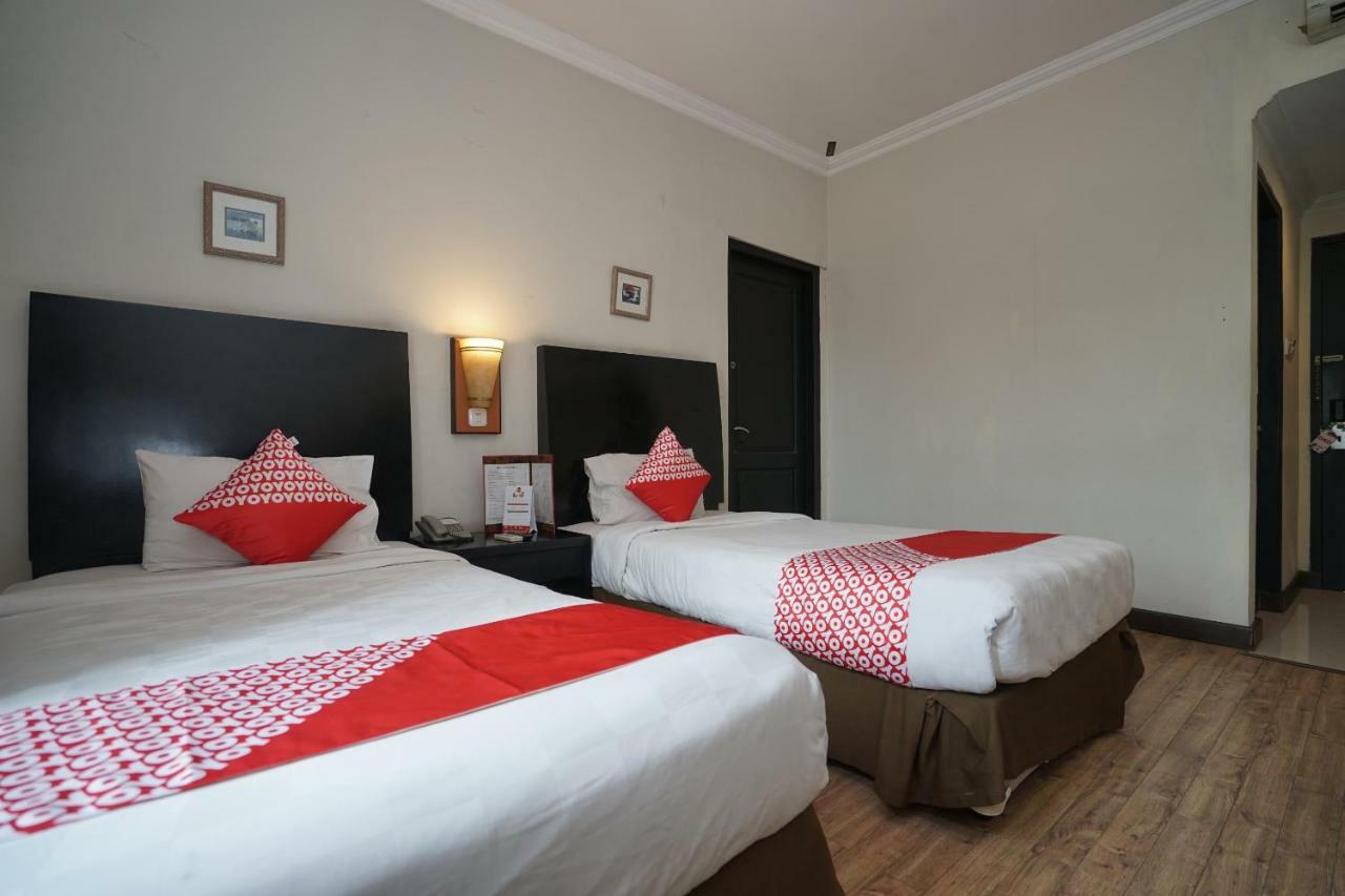 Capital O 1128 Hotel Imara Palembang Kültér fotó