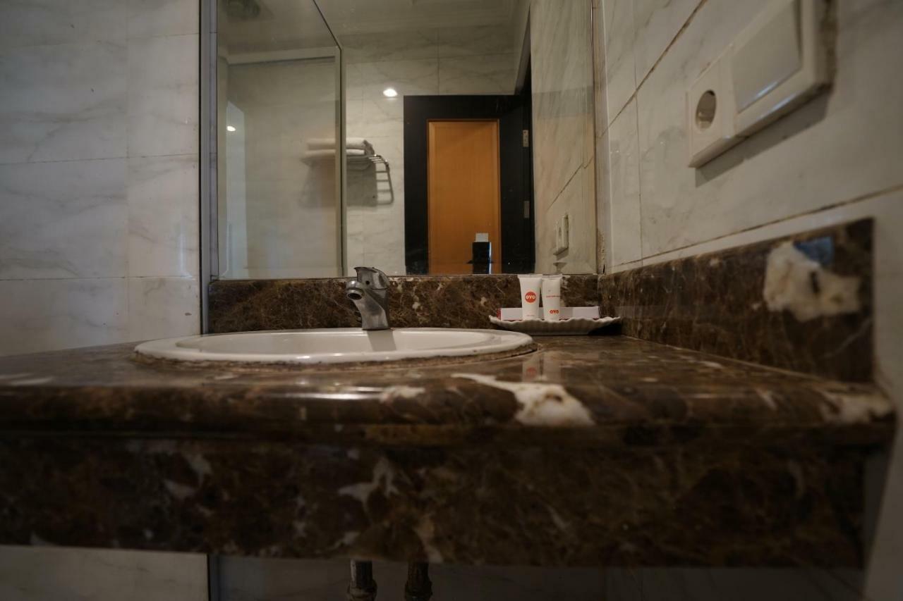 Capital O 1128 Hotel Imara Palembang Kültér fotó