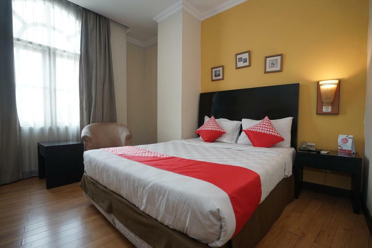 Capital O 1128 Hotel Imara Palembang Kültér fotó
