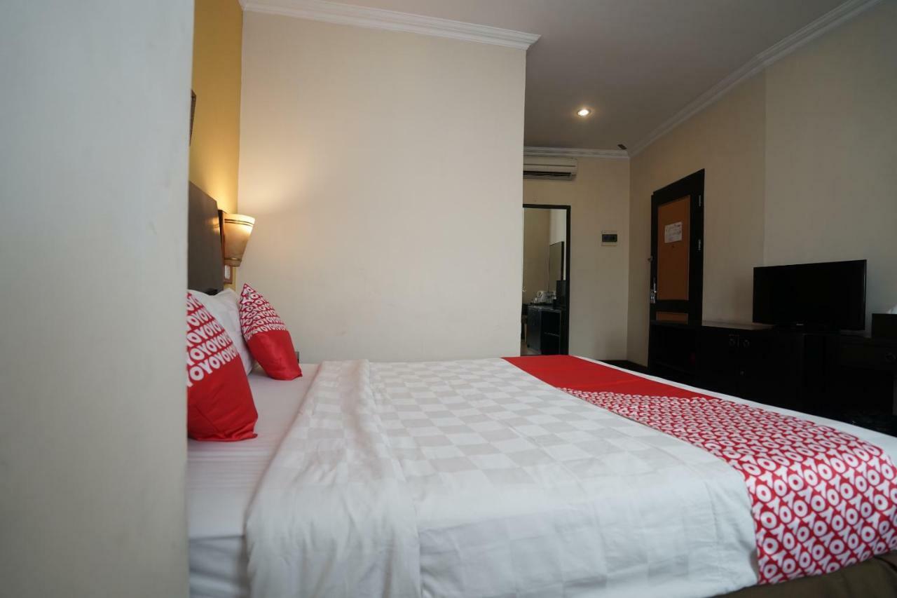 Capital O 1128 Hotel Imara Palembang Kültér fotó