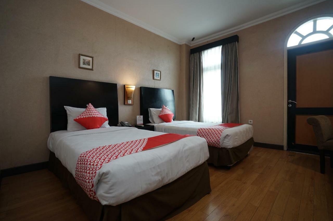 Capital O 1128 Hotel Imara Palembang Kültér fotó