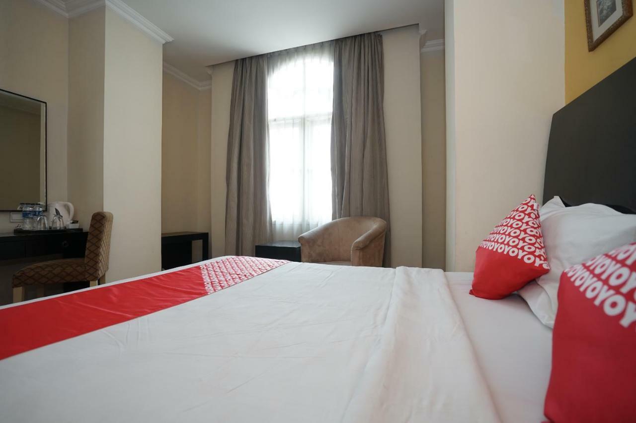 Capital O 1128 Hotel Imara Palembang Kültér fotó