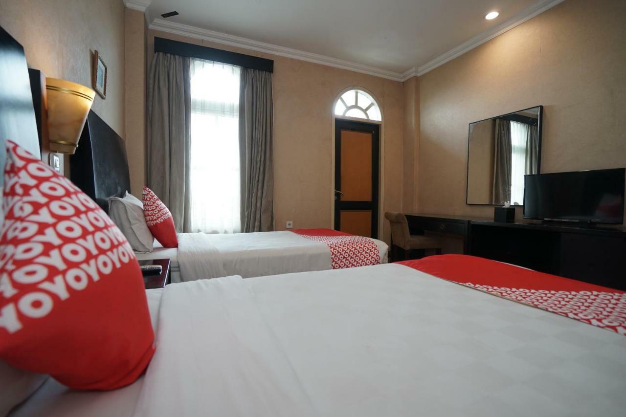 Capital O 1128 Hotel Imara Palembang Kültér fotó