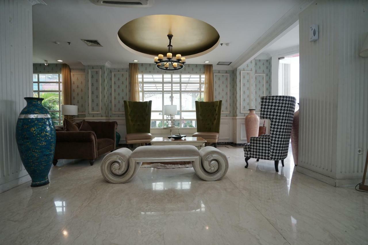 Capital O 1128 Hotel Imara Palembang Kültér fotó