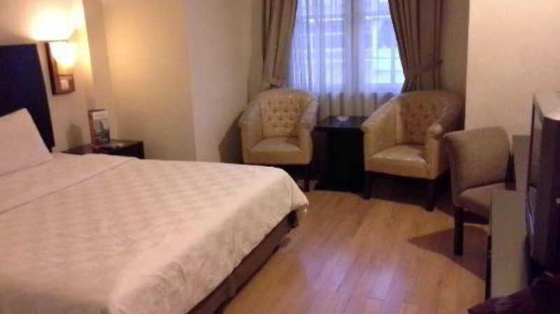 Capital O 1128 Hotel Imara Palembang Kültér fotó